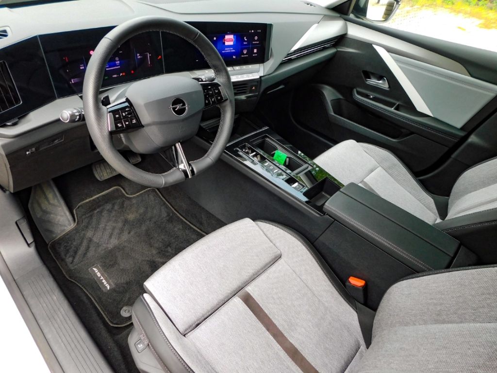 Fahrzeugabbildung Opel Astra L ST 1,5 D Elegance Autom. Navi 2x Kamera