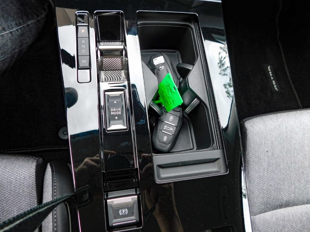 Fahrzeugabbildung Opel Astra L ST 1,5 D Elegance Autom. Navi 2x Kamera