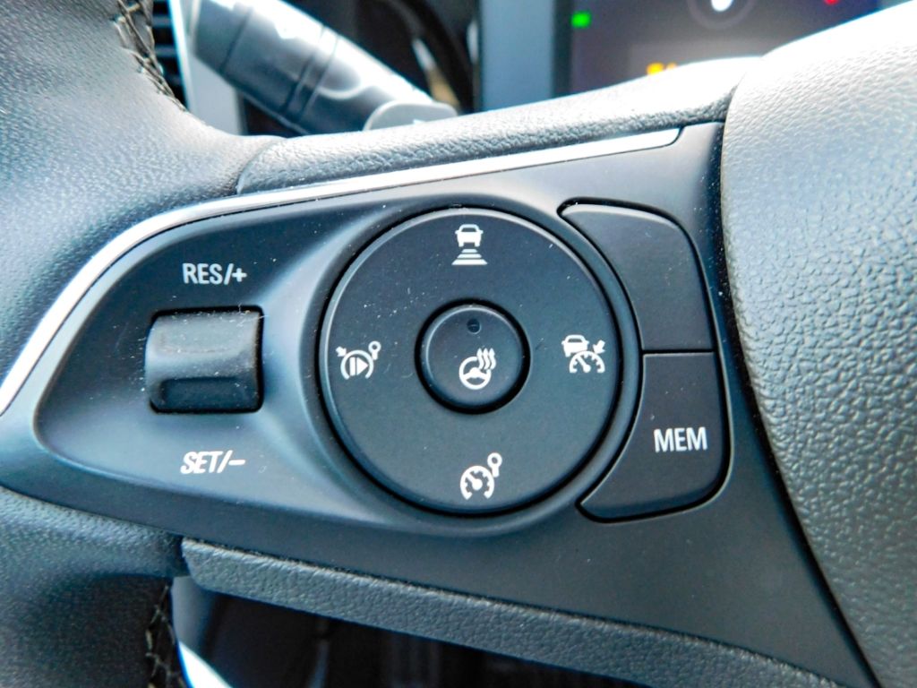 Fahrzeugabbildung Opel Mokka Elegance 1.2 Turbo Autom. 2xKamera Allwett