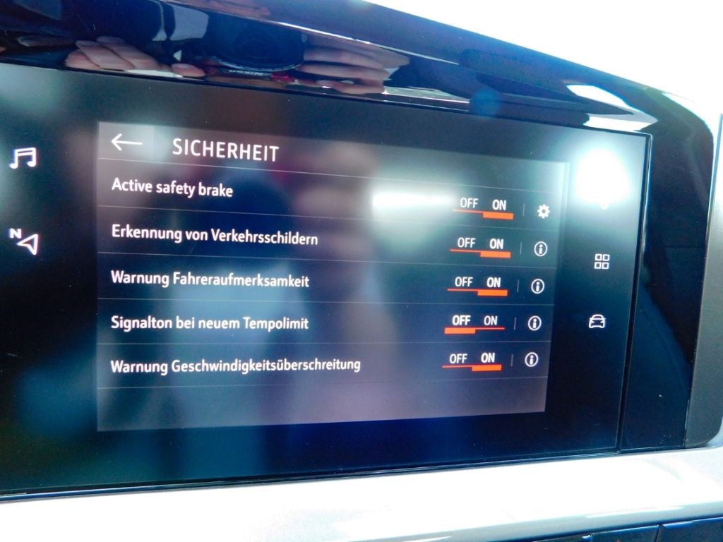 Fahrzeugabbildung Opel Mokka Elegance 1.2 Turbo Autom. 2xKamera Allwett