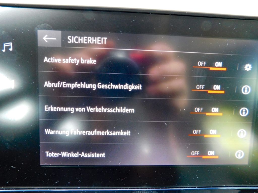 Fahrzeugabbildung Opel Corsa-e Corsa electric 11KW Charger Sitz-Hzg,8-f
