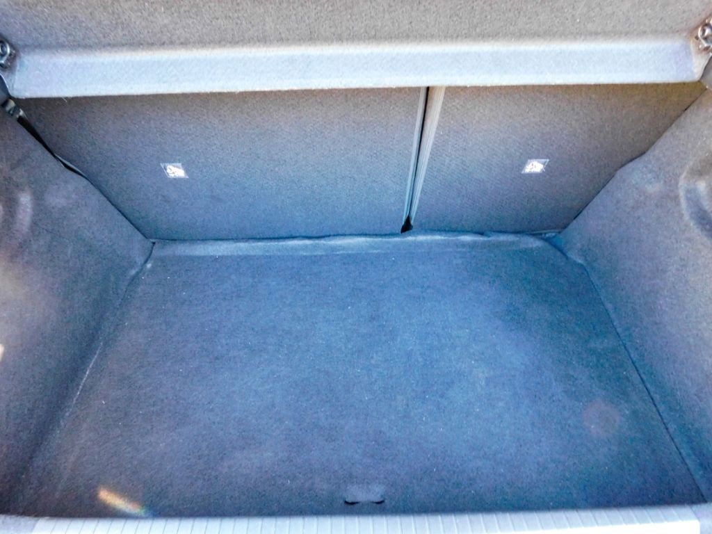 Fahrzeugabbildung Opel Corsa F GS 1.2 Turbo Lenkrad-Hzg Ganzjahresreife