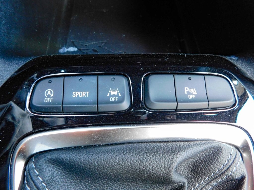 Fahrzeugabbildung Opel Corsa F GS Line 1.2 Turbo Klimaanlage Carplay