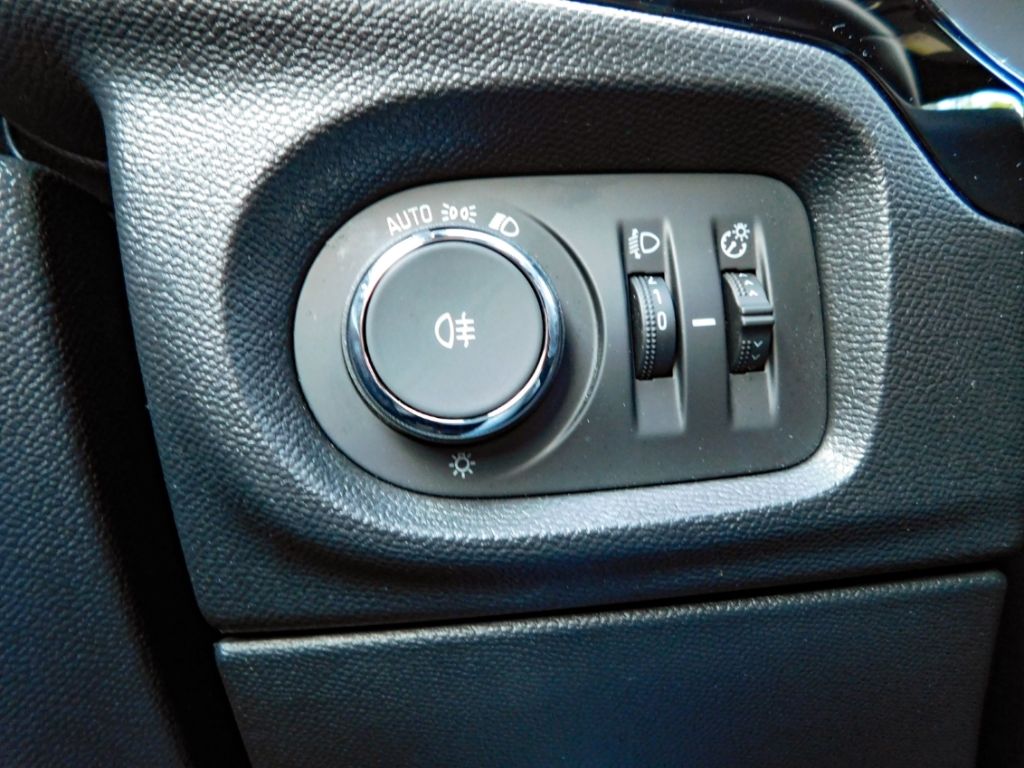 Fahrzeugabbildung Opel Corsa F GS Line 1.2 Turbo Klimaanlage Carplay