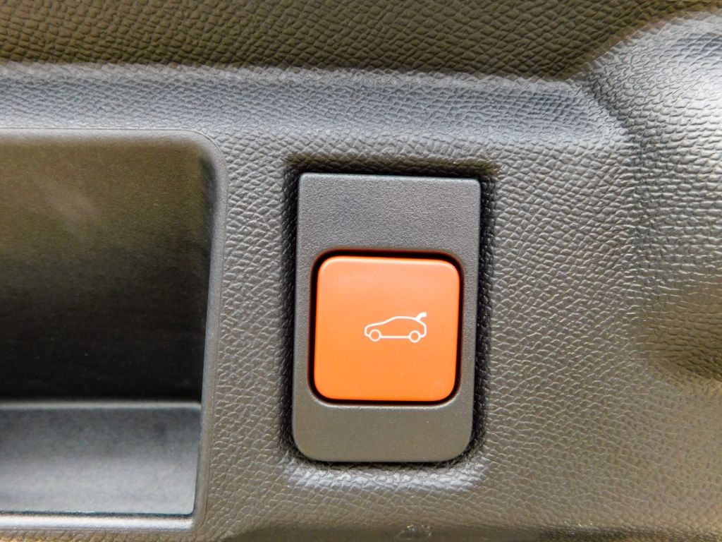 Fahrzeugabbildung Opel Grandland Ultimate 1.6 Plug-in-Hybrid Leder GSHD