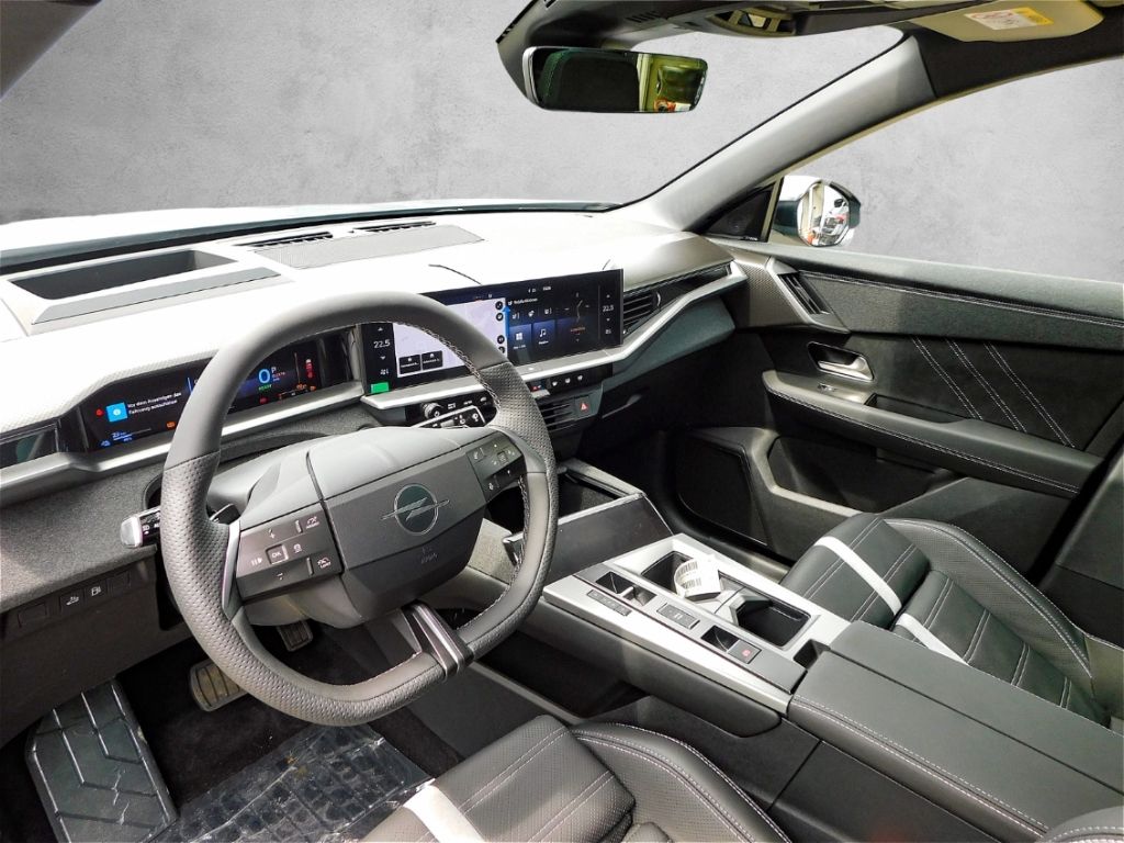 Fahrzeugabbildung Opel Grandland Ultimate 1.6 Plug-in-Hybrid Leder GSHD