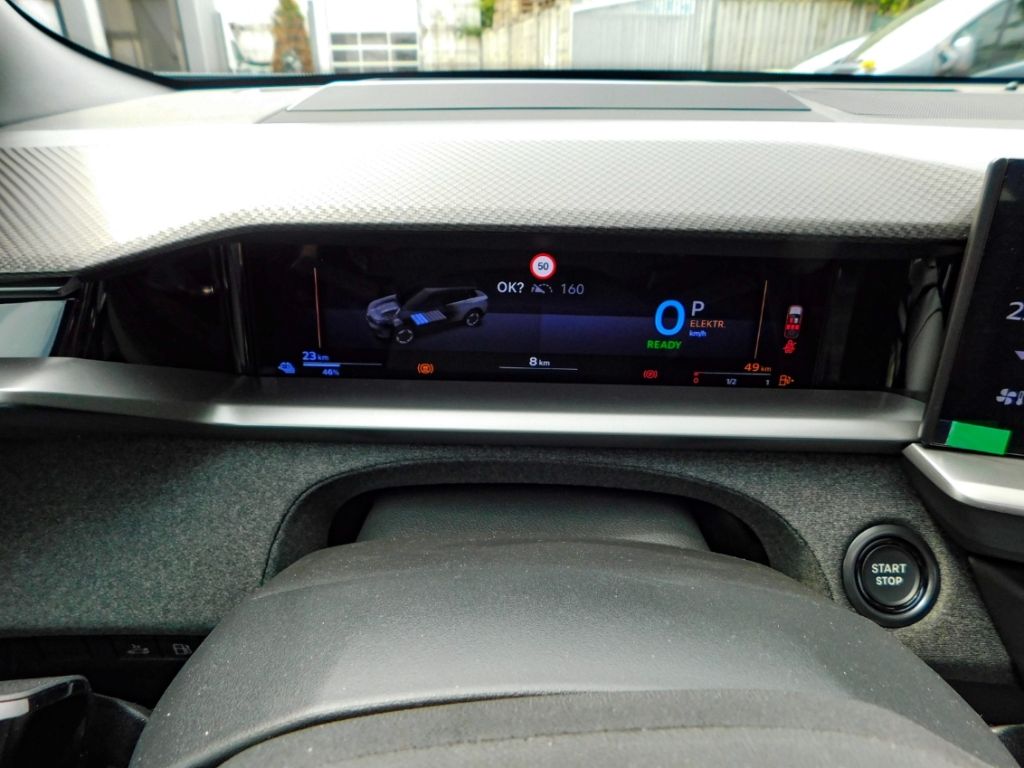 Fahrzeugabbildung Opel Grandland Ultimate 1.6 Plug-in-Hybrid Leder GSHD