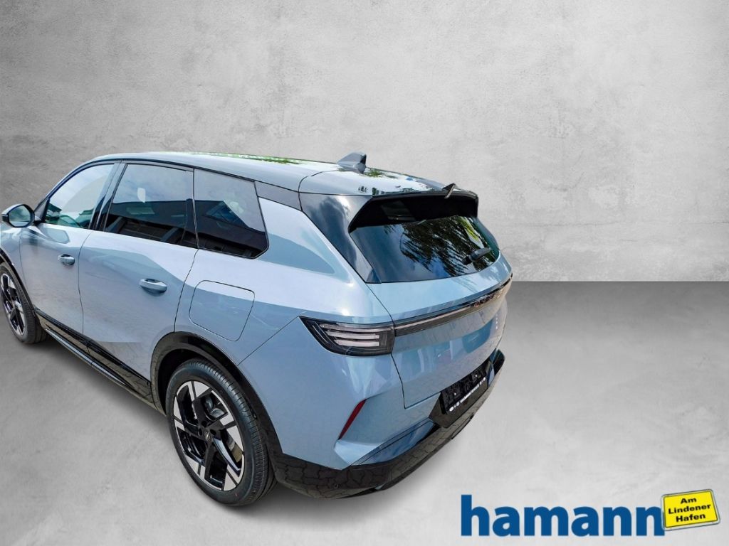 Fahrzeugabbildung Opel Grandland Ultimate 1.6 Plug-in-Hybrid Leder GSHD