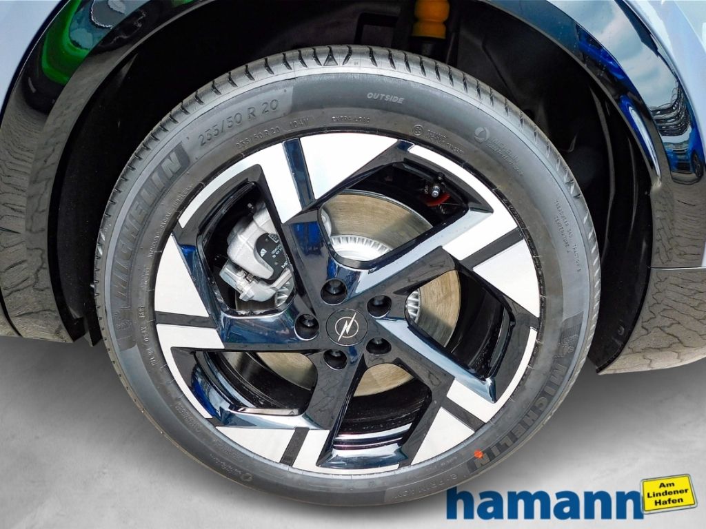 Fahrzeugabbildung Opel Grandland Ultimate 1.6 Plug-in-Hybrid Leder GSHD