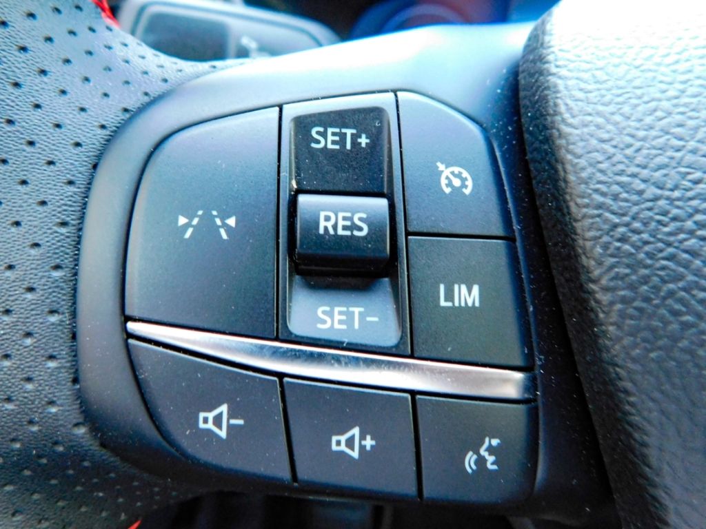Fahrzeugabbildung Ford Kuga ST-Line 1.5 EcoBoost Automatic Carplay Navi