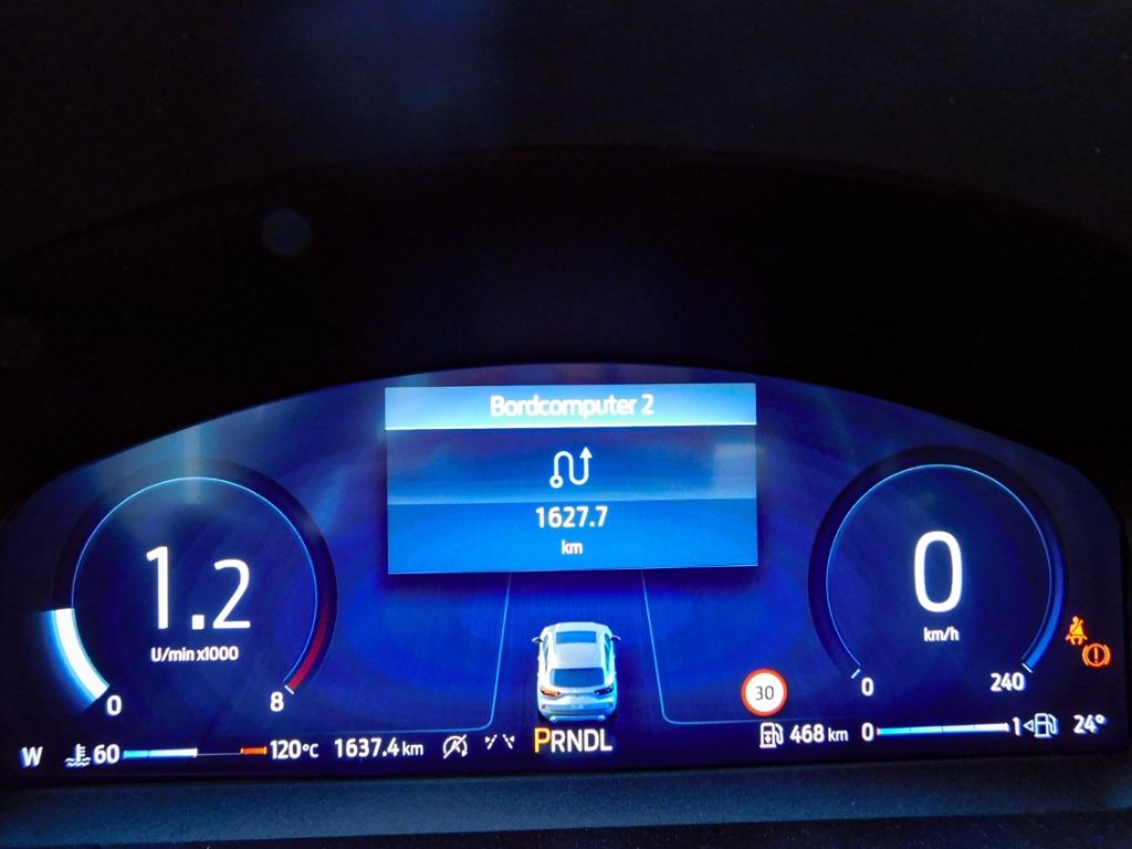 Fahrzeugabbildung Ford Kuga ST-Line 1.5 EcoBoost Automatic Carplay Navi