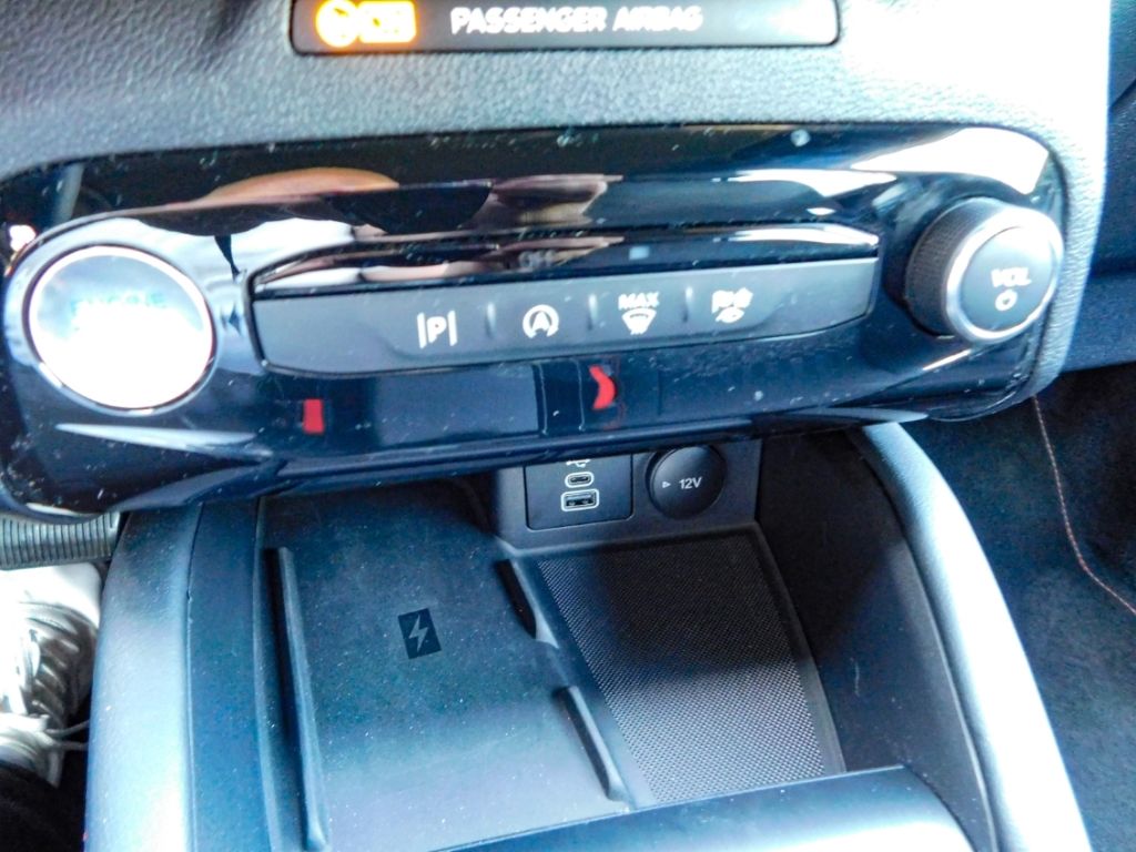 Fahrzeugabbildung Ford Kuga ST-Line 1.5 EcoBoost Automatic Carplay Navi