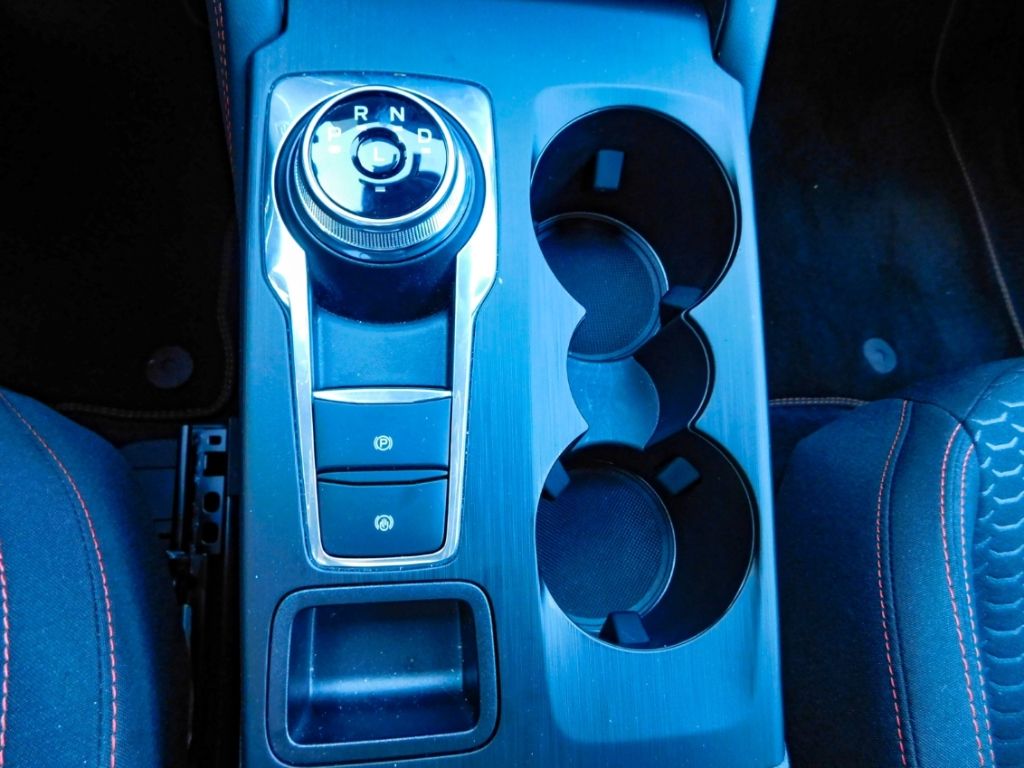 Fahrzeugabbildung Ford Kuga ST-Line 1.5 EcoBoost Automatic Carplay Navi