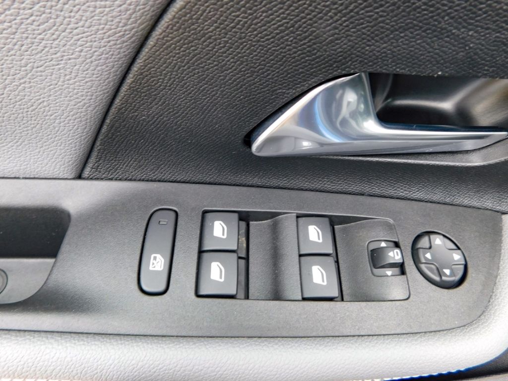 Fahrzeugabbildung Opel Mokka Elegance 1.2 Turbo Navigation Winterpaket