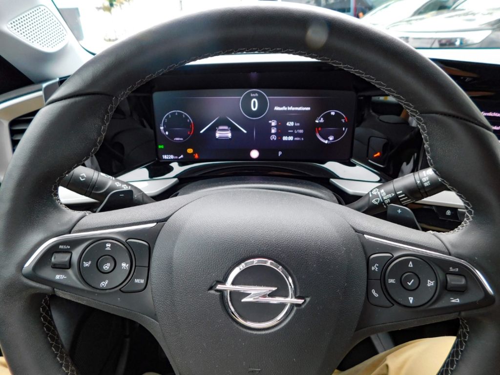 Fahrzeugabbildung Opel Mokka Elegance 1.2 Turbo Navigation Winterpaket