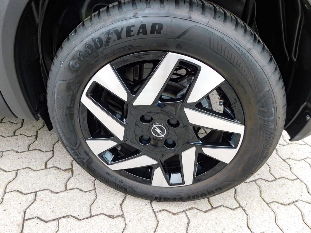 Fahrzeugabbildung Opel Mokka Elegance 1.2 Turbo Navigation Winterpaket
