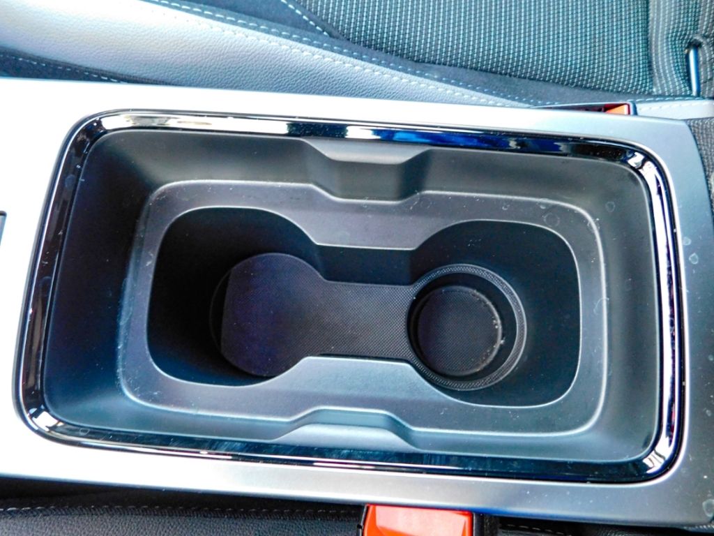Fahrzeugabbildung Opel Mokka e GS Long Range Ganzjahresreifen Rückfahrk