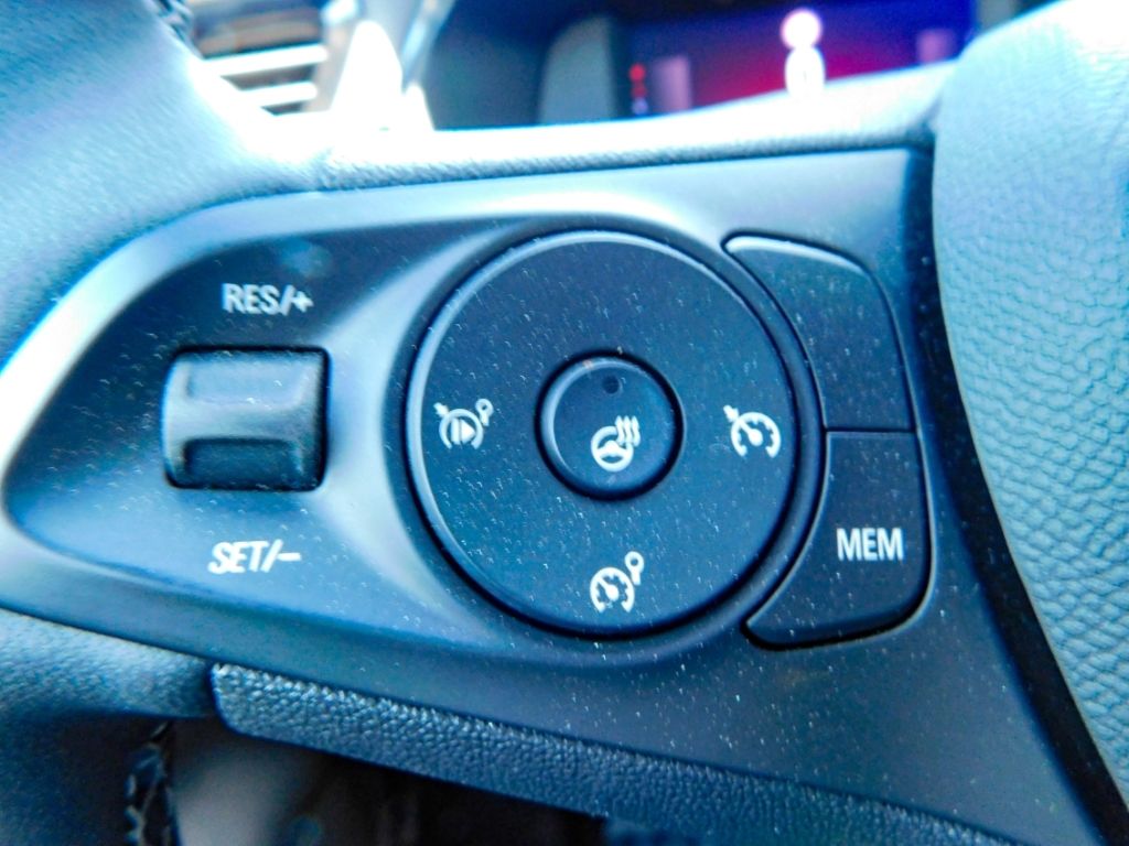 Fahrzeugabbildung Opel Corsa F GS Line 1.2 Turbo Carplay Tempomat Sitz-