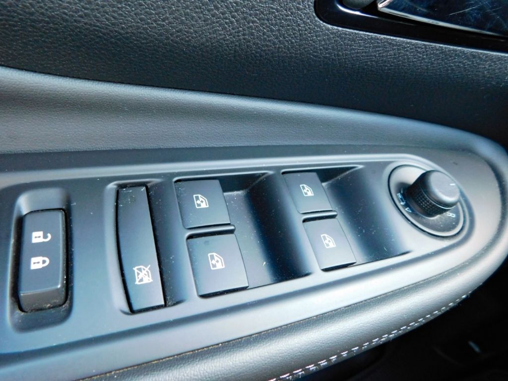 Fahrzeugabbildung Opel Mokka Innovation Navi AHK Sitz-Hzg Rückfahrkamer