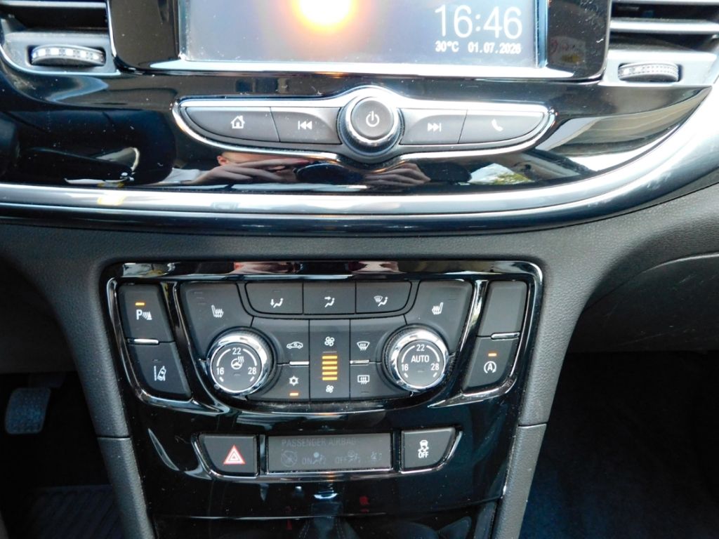 Fahrzeugabbildung Opel Mokka Innovation Navi AHK Sitz-Hzg Rückfahrkamer