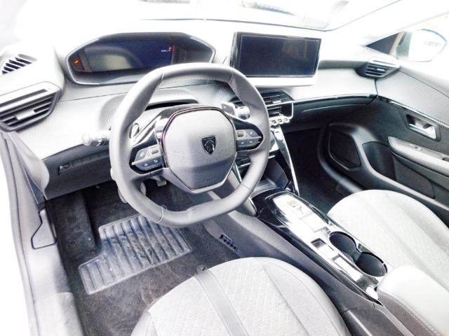 Fahrzeugabbildung Peugeot 208 Peugeot Hybrid 100 Allure Rückfahrkamera All