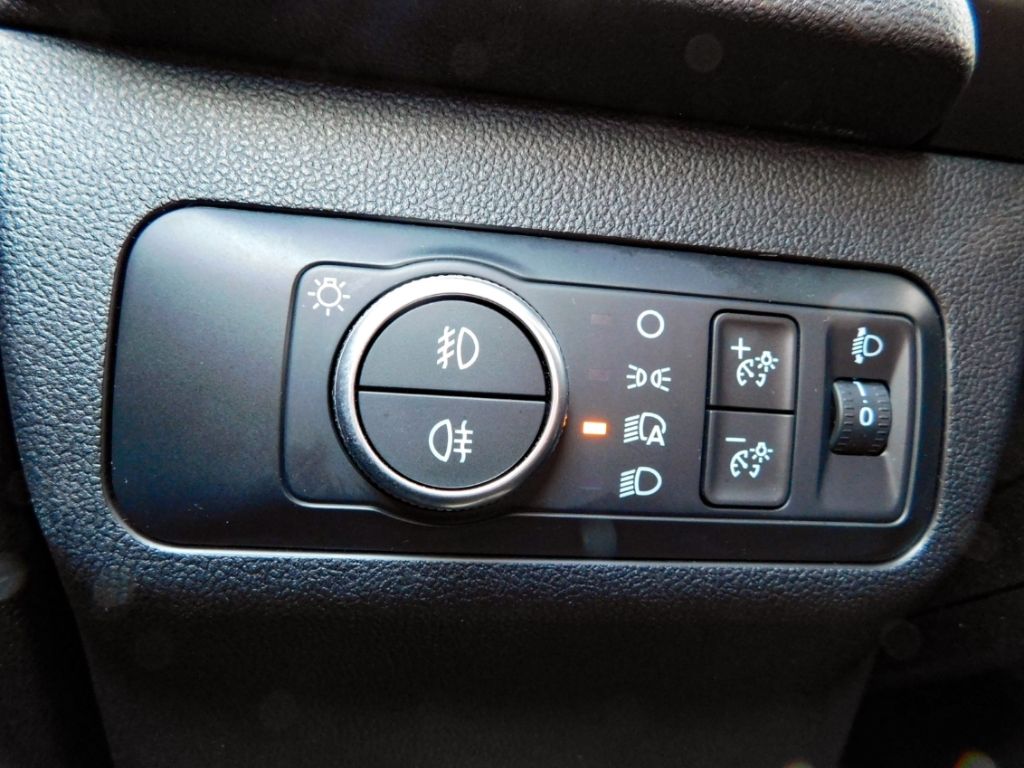 Fahrzeugabbildung Ford Kuga Cool & Connect 1,5 ltr. 120PS Winterpaket K