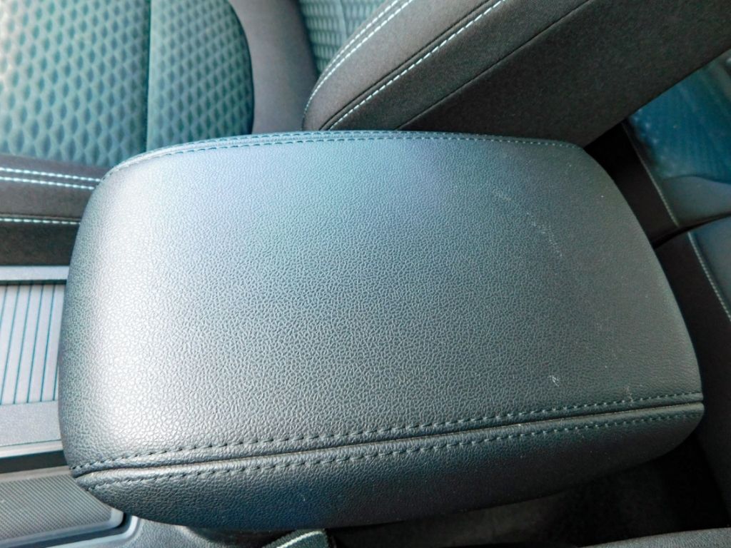 Fahrzeugabbildung Ford Kuga Cool & Connect 1,5 ltr. 120PS Winterpaket K