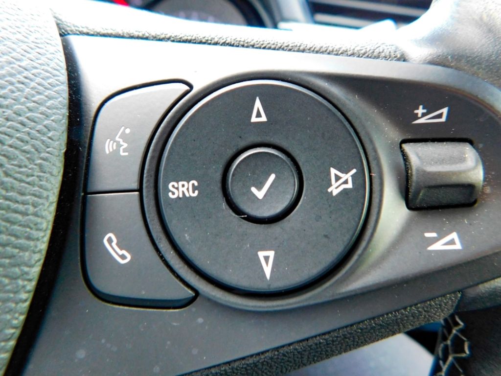 Fahrzeugabbildung Opel Corsa F Edition Lenkrad-HZG Rückfahrkamera