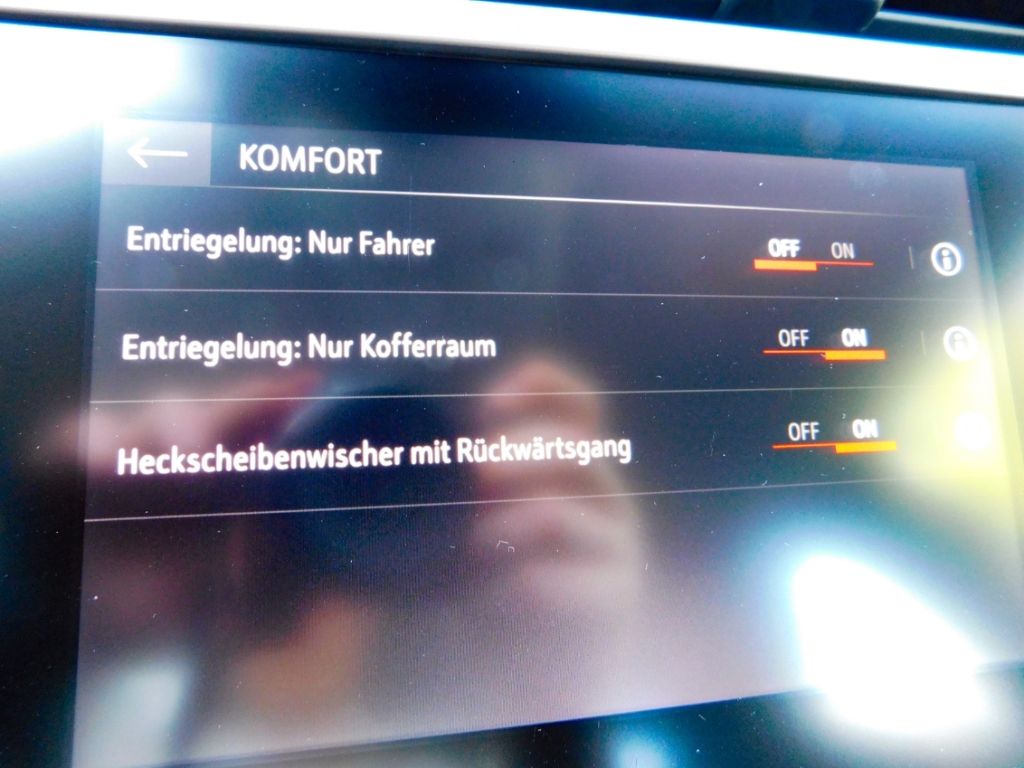 Fahrzeugabbildung Opel Corsa F Edition Lenkrad-HZG Rückfahrkamera