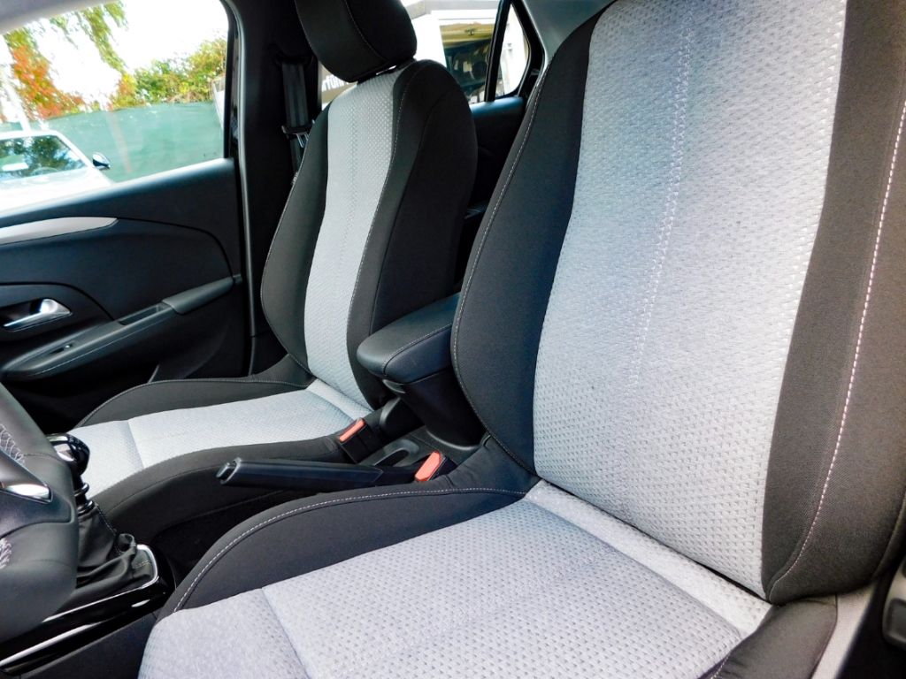 Fahrzeugabbildung Opel Corsa F Edition 1.2 Sitz-HZG Rückfahrkamera