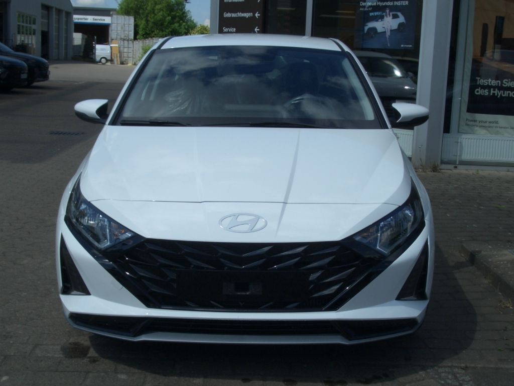 Fahrzeugabbildung Hyundai i20 FL 1.0 T-GDI 100 PS Trend, Komfort-Paket