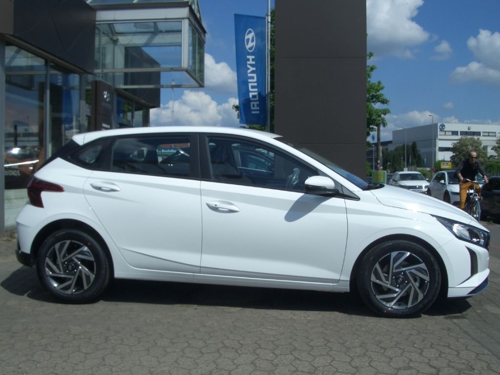 Fahrzeugabbildung Hyundai i20 FL 1.0 T-GDI 100 PS Trend, Komfort-Paket