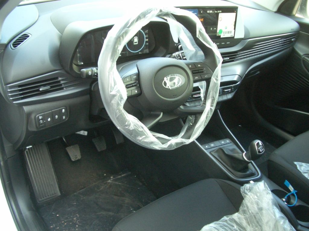 Fahrzeugabbildung Hyundai i20 FL 1.0 T-GDI 100 PS Trend, Komfort-Paket